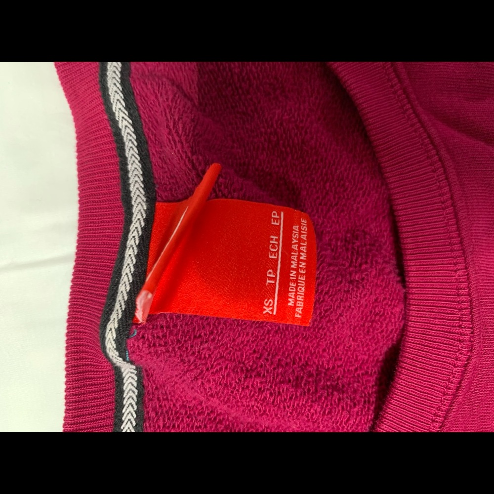 4 FOR $25⭐️ 
Nike Sweatshirt Pink / Burgundy - Picture 6 of 6